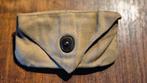 1942 US First aid pouch minder courant model, Ophalen of Verzenden, Landmacht, Overige typen