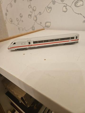 voiture supplémentaire ice fleischmann échelle N  beschikbaar voor biedingen