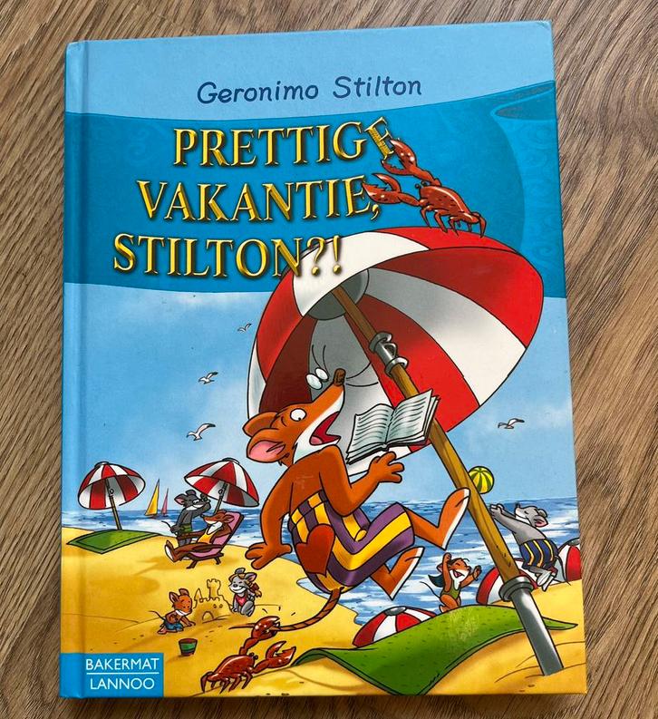 Geronimo Stilton - Prettige vakantie Stilton!, Boeken, Kinderboeken | Jeugd | onder 10 jaar, Zo goed als nieuw, Ophalen