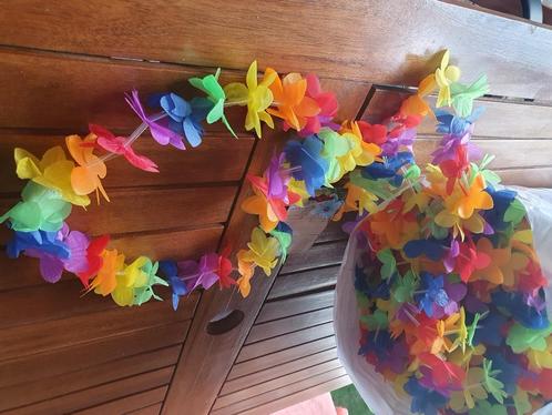 Lot van 100 stuks Bloemenkransen voor in jouw cocktailbar, Hobby en Vrije tijd, Feestartikelen, Nieuw, Feestartikel, Ophalen of Verzenden