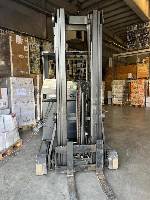 reachtruck CROWN, Zakelijke goederen, Machines en Bouw | Heftrucks en Intern transport, Reachtruck, Elektrisch, 1000 tot 2000 kg