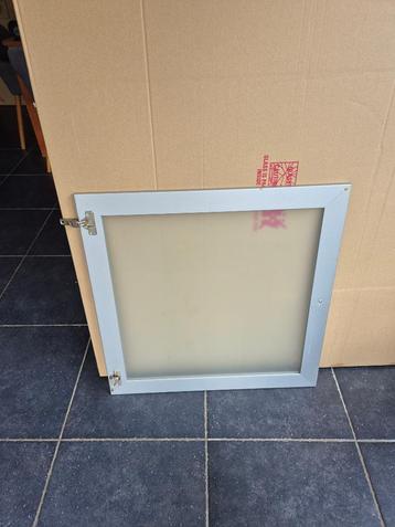 Porte vitrée pour meuble Ikéa beschikbaar voor biedingen