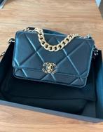 Chanel tas Wallet on a Chain 19 flap bag Classic Timeless, Bijoux, Sacs & Beauté, Sacs | Sacs Femme, Enlèvement ou Envoi, Neuf