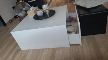 Salontafel beschikbaar voor biedingen