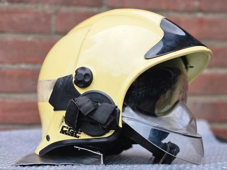 Brandweerhelm brandweer Gallet F1sa casque pompiers, Verzamelen, Militaria | Algemeen, Ophalen of Verzenden