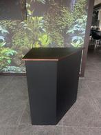 Sokkel, winkeltoonbank, Ophalen, Zo goed als nieuw