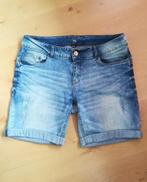 Jeans short W32, maat 40, Kleding | Dames, Spijkerbroeken en Jeans, Ophalen of Verzenden, Zo goed als nieuw, Blauw, W30 - W32 (confectie 38/40)