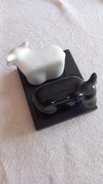 Set salière et poivrière noir et blanc en forme de vache, Enlèvement ou Envoi, Neuf, Uni, Autres types
