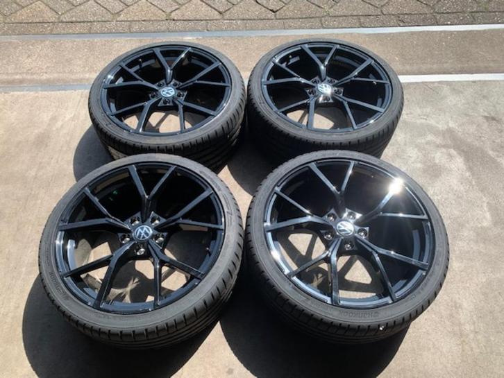 NIEUWE VW GOLF 5/6/7/8 "ESTORIL" VELGEN + BANDEN 235 35 R19, Auto diversen, Dakkoffers, Nieuw, Ophalen of Verzenden