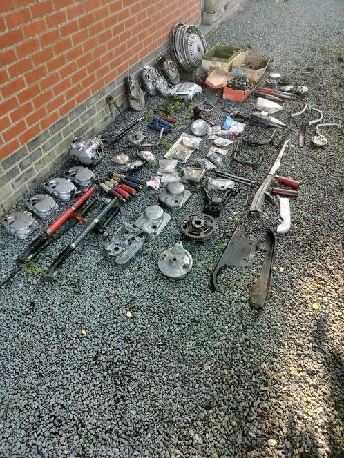 Groot lot honda onderdelen, Fietsen en Brommers, Brommeronderdelen | Algemeen, Zo goed als nieuw, Ophalen
