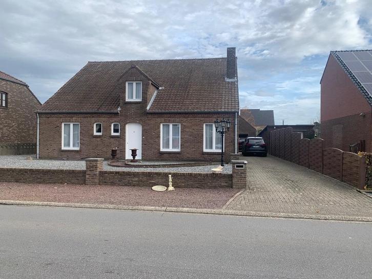 Mooie woning met grote tuin in Hamont-Achel, Immo, Huizen en Appartementen te koop, Provincie Limburg, 500 tot 1000 m², Vrijstaande woning