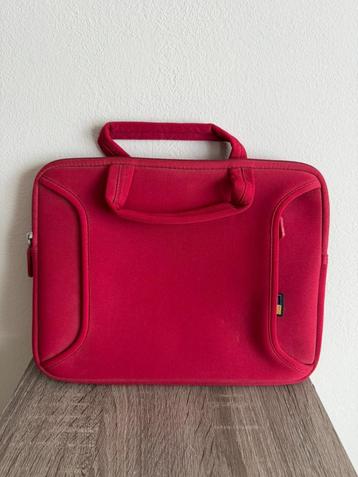 Tasje voor tablet beschikbaar voor biedingen
