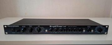Rocktron Replitone modeling preamp met fx en midi  beschikbaar voor biedingen