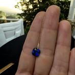 oorbellen 18K geelgoud, Hangers, Blauw, Ophalen of Verzenden, Zo goed als nieuw