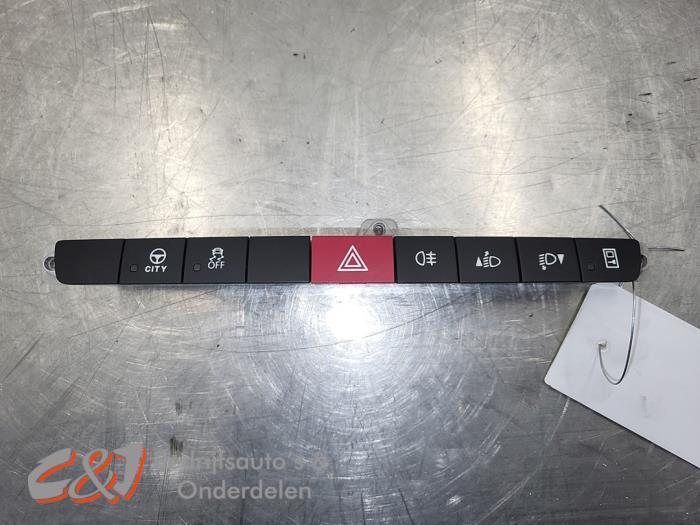 Paniekverlichtings Schakelaar van een Iveco New Daily, Auto-onderdelen, Dashboard en Schakelaars, Overige automerken, Gebruikt