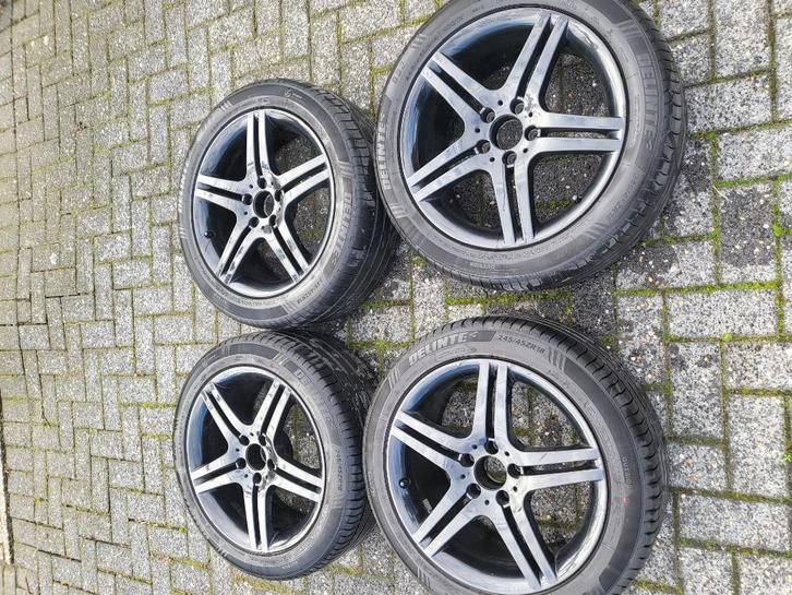 Mercedes velgen breedset 18 inch, Auto-onderdelen, Banden en Velgen, Velg(en), Zomerbanden, 18 inch, 245 mm, Personenwagen, Gebruikt