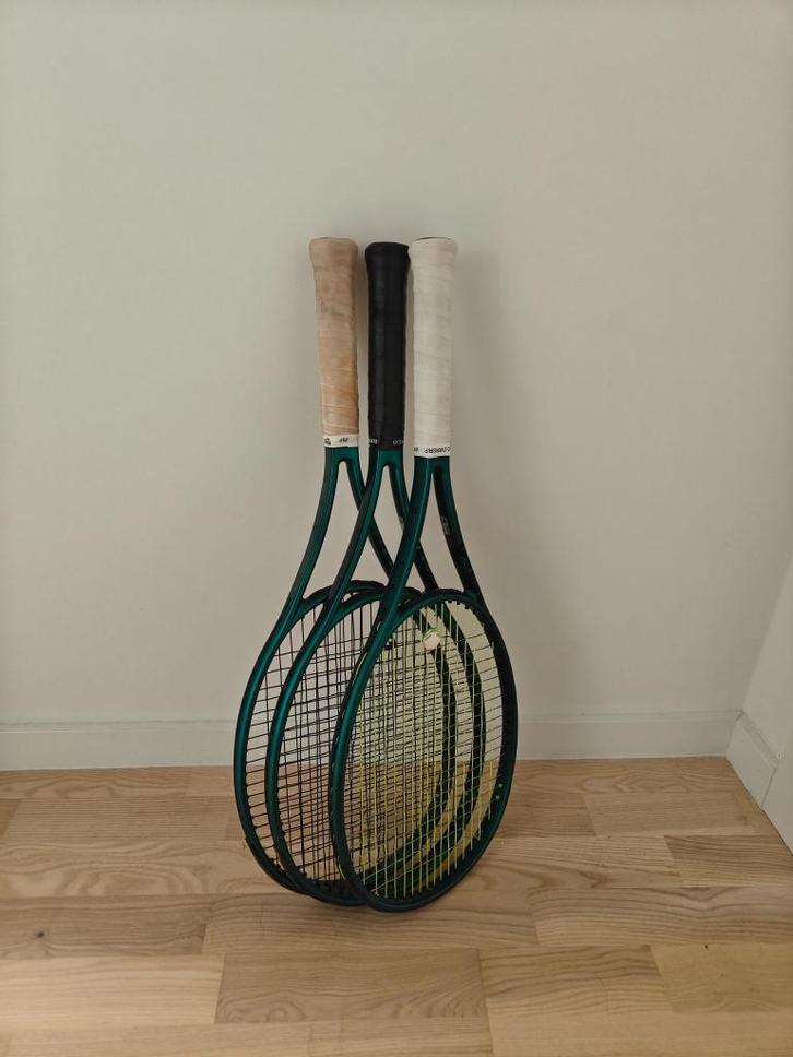 Wilson blade V9 + zak, Sport en Fitness, Tennis, Zo goed als nieuw, Racket, Wilson, L2, Ophalen