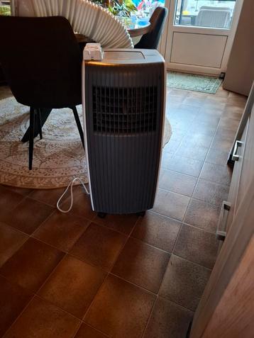 Domo , mobiele airco  met afstandsbediening.... prima staat beschikbaar voor biedingen