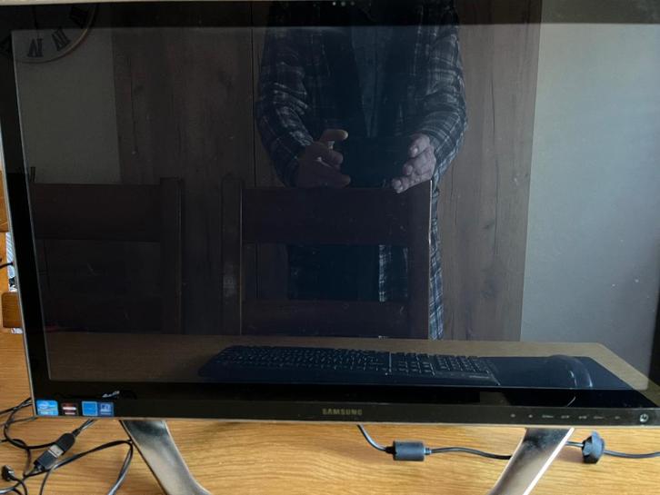 Samsung All in One PC I7, Computers en Software, Desktop Pc's, Gebruikt, 2 tot 3 Ghz, SSD, 8 GB, Met videokaart, Met monitor, Ophalen