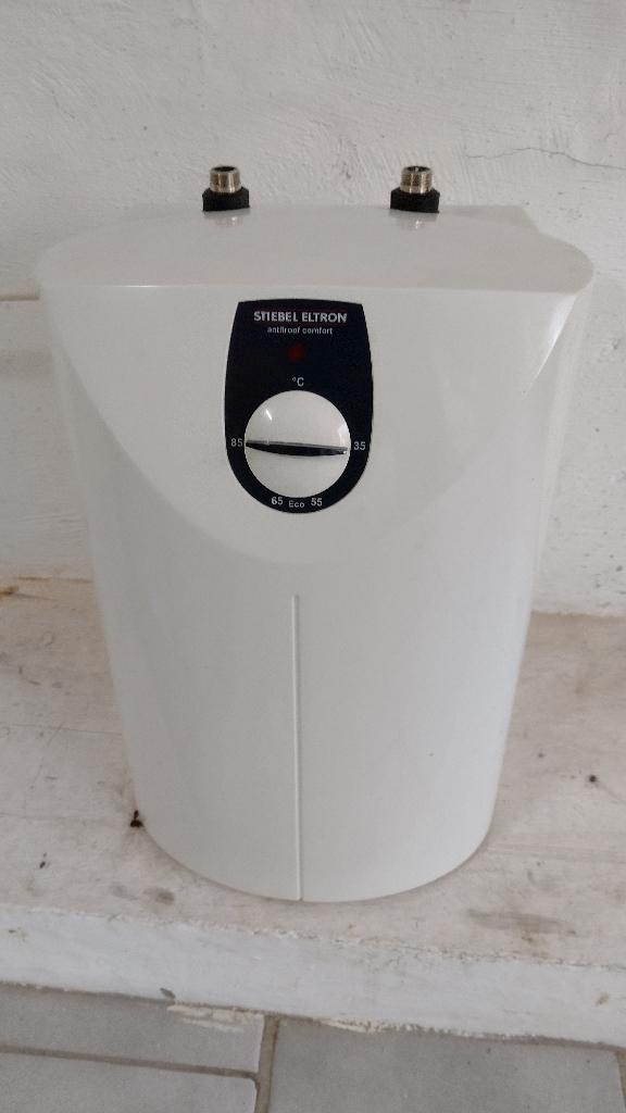 Chauffe eaux sous evier Stiebel Eltron .220V+évier+robinet, Bricolage & Construction, Chauffe-eau & Boilers, Utilisé, Chauffe-eau