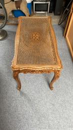 Houten tafel, Ophalen