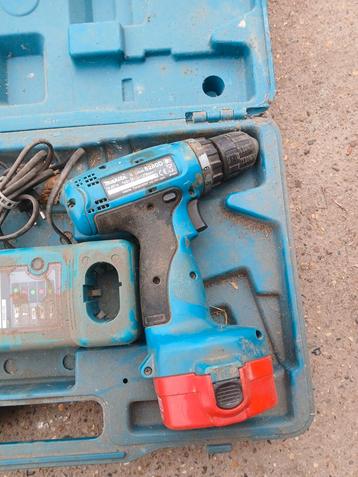 Makita, Doe-het-zelf en Bouw, Gereedschap | Boormachines, Ophalen, Zo goed als nieuw