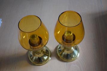 2 mason vintage engelse licht kandelaars  beschikbaar voor biedingen