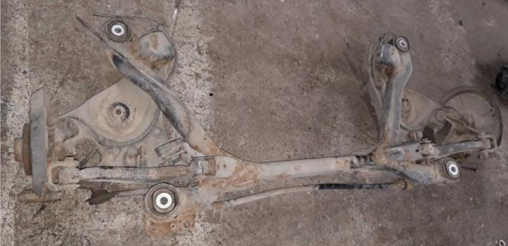 A vendre train arriere Audi A4 B6, Autos : Pièces & Accessoires, Autres pièces automobiles, Audi, Utilisé, Enlèvement