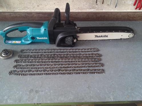 Makita kettingzaag, Bricolage & Construction, Outillage | Scies mécaniques, Utilisé, Tronçonneuse, 1200 watts ou plus, 30 à 70 mm