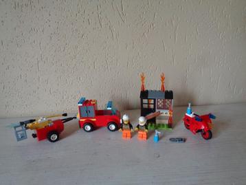 Lego Juniors: Brandweerkoffer (10740)