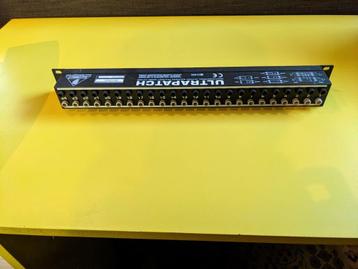 Behringer px1000 Multifunctionele uitgebalanceerde patchbay  beschikbaar voor biedingen