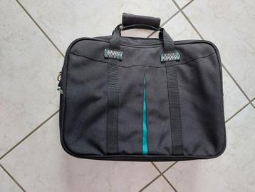 Zwarte laptoptas met veel opbergmogelijkheden  beschikbaar voor biedingen