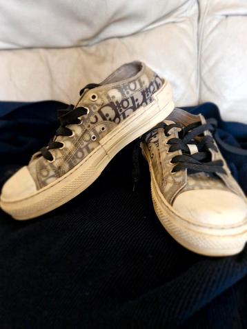 Converse:  DIOR => unisex (M) 42