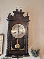 Mooie klok - in goede werking - met gong en 2 sleutels, Antiquités & Art, Antiquités | Horloges, Enlèvement ou Envoi