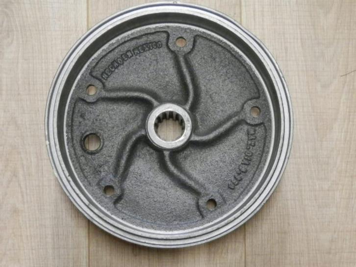 Remtrommel achterzijde VW Bus T2 tot 1970., Auto-onderdelen, Remmen en Aandrijving, Oldtimer onderdelen, Volkswagen, Nieuw, Ophalen
