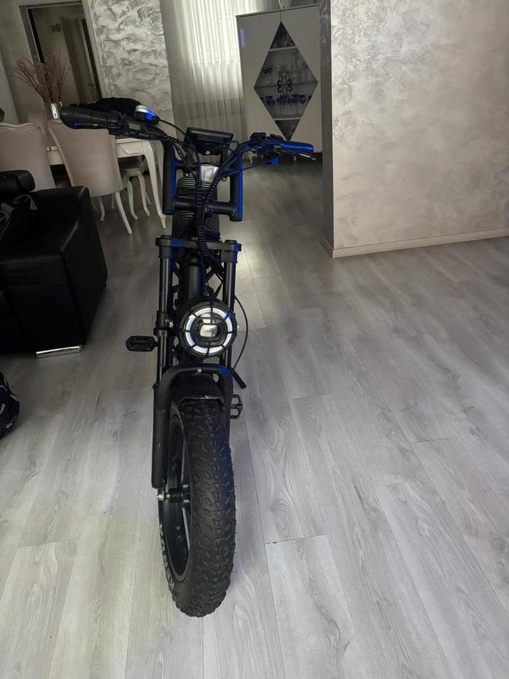 Fatbike v20 limited edition, Vélos & Vélomoteurs, Cyclomoteurs | Cyclomoteurs de cross, Comme neuf, Autres marques, Enlèvement