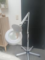 Lampe loupe pour manucure, Enlèvement