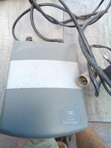 Batterij lader 3  pin voor Sparta,Batavus,,koga,  zie foto's beschikbaar voor biedingen