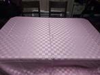 Tafelkleed, glanzend roze. Nieuwstaat, Huis en Inrichting, Keuken | Textiel, Ophalen of Verzenden, Zo goed als nieuw, Roze, Tafelkleed of Tafelzeil