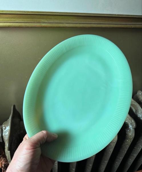 Ovalen schotel jadegroen fireking, Antiek en Kunst, Antiek | Servies los, Ophalen