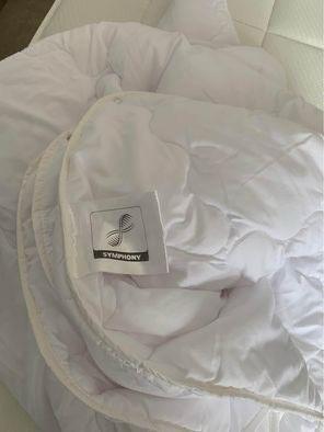 Dubbel dekbed Symphony Synthetisch 4 seizoenen ongebruikt, Maison & Meubles, Chambre à coucher | Linge de lit, Comme neuf, Couverture ou Couette