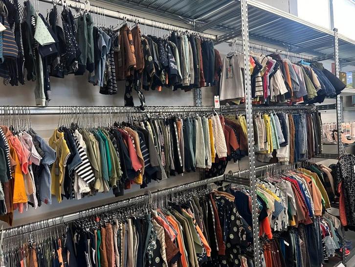 Unieke industriele stellingkasten modulair systeem maatwerk, Articles professionnels, Aménagement de Bureau & Magasin | Entrepôt, Rayonnage & Stockage