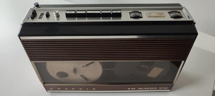 Radio Grundig tk2400 fm. Met bandopnemer., Audio, Tv en Foto, Radio's, Gebruikt, Radio, Ophalen of Verzenden