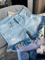 Nieuw: Hollister damesshort 26, Kleding | Dames, Overige Dameskleding, Ophalen of Verzenden, Nieuw