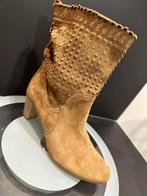Handgemaakte suède enkellaarzen, maat 39, Italië, Kleding | Dames, Schoenen, Italië, Overige kleuren, Lage of Enkellaarzen, Ophalen of Verzenden