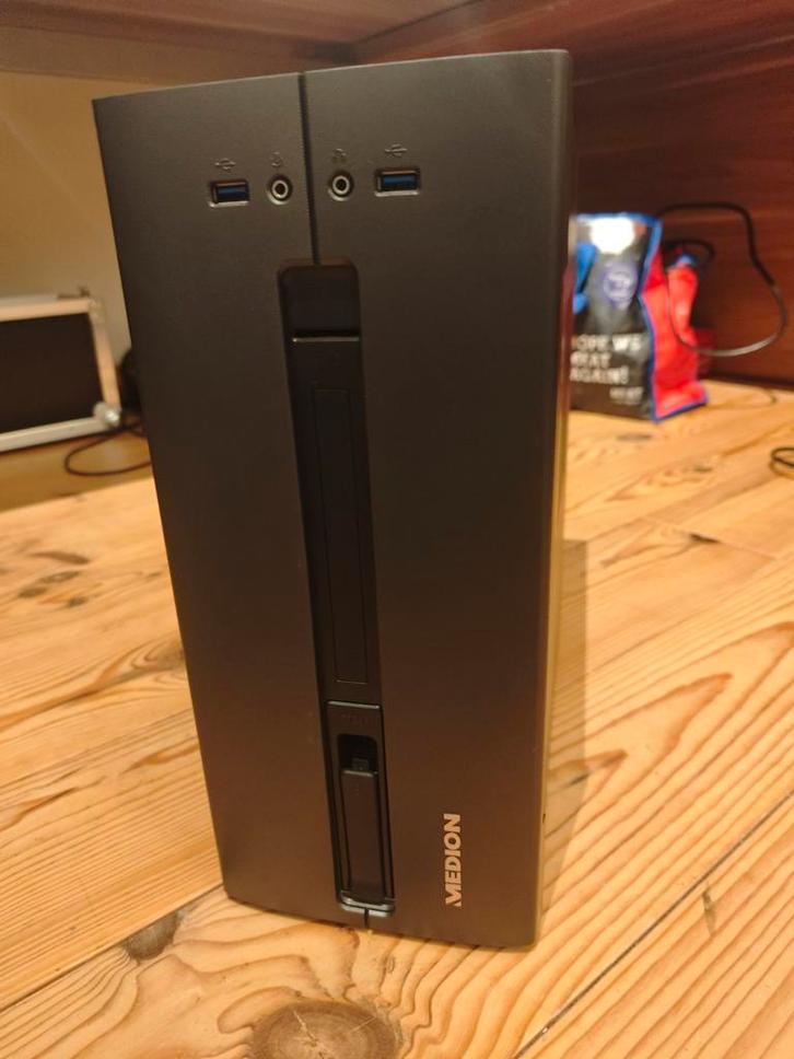 Medion Desktop – i5‑9400 • 16GB RAM • 512GB SSD • Windows, Computers en Software, Desktop Pc's, SSD, 16 GB, Ophalen
