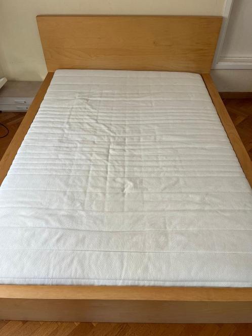 Lit en hêtre 140 x 200 cm (avec/sans matelas), Huis en Inrichting, Slaapkamer | Bedden, Gebruikt, Tweepersoons, 140 cm, 200 cm