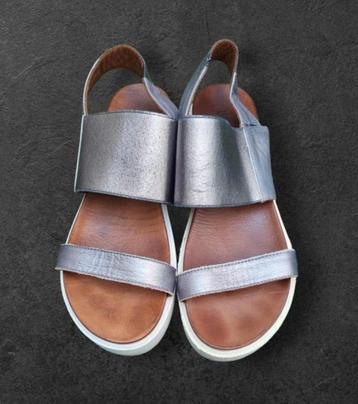 ✨️INUOVO Sandalen Maat 37 Stijlvol✨️ beschikbaar voor biedingen