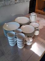 Servies voor 10 personen, Ophalen
