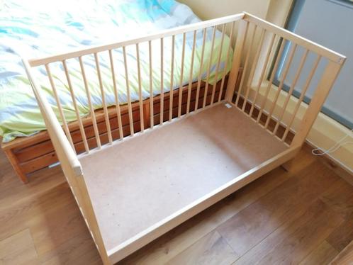 lit pour bébé, Enfants & Bébés, Chambre d'enfant | Lits, Utilisé, Matelas, Enlèvement